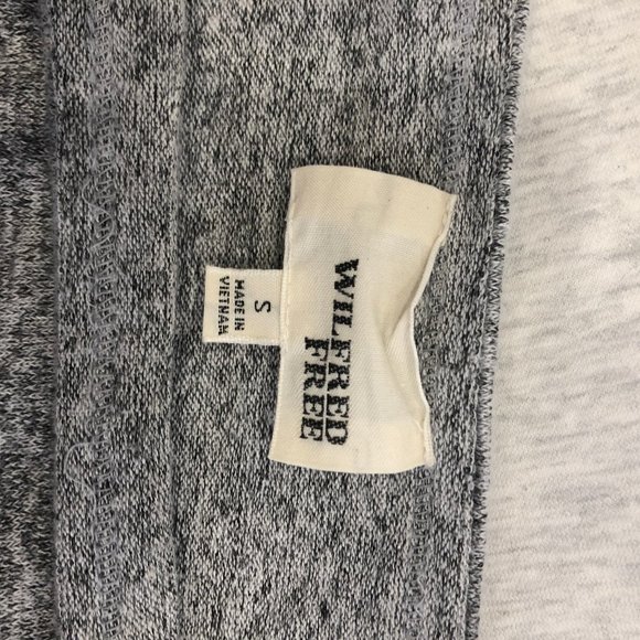 Aritzia Wilfred Free Mini Skirt - Picture 3 of 3